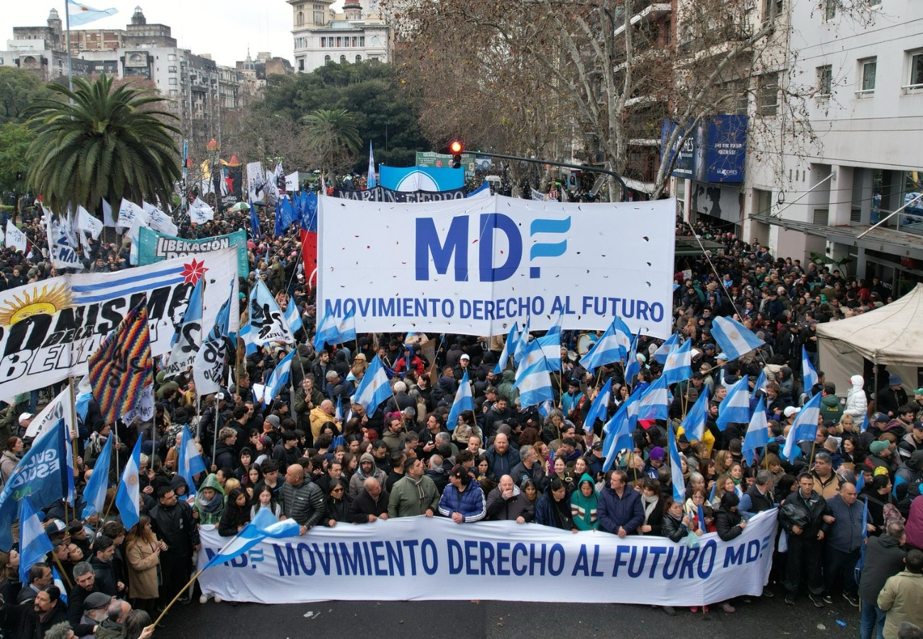Imagen de Movilización contra la entrega de nuestras tierras